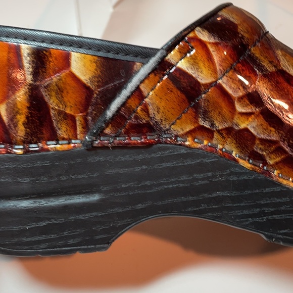 Dansko patent leopard print clog - Picture 4 of 4